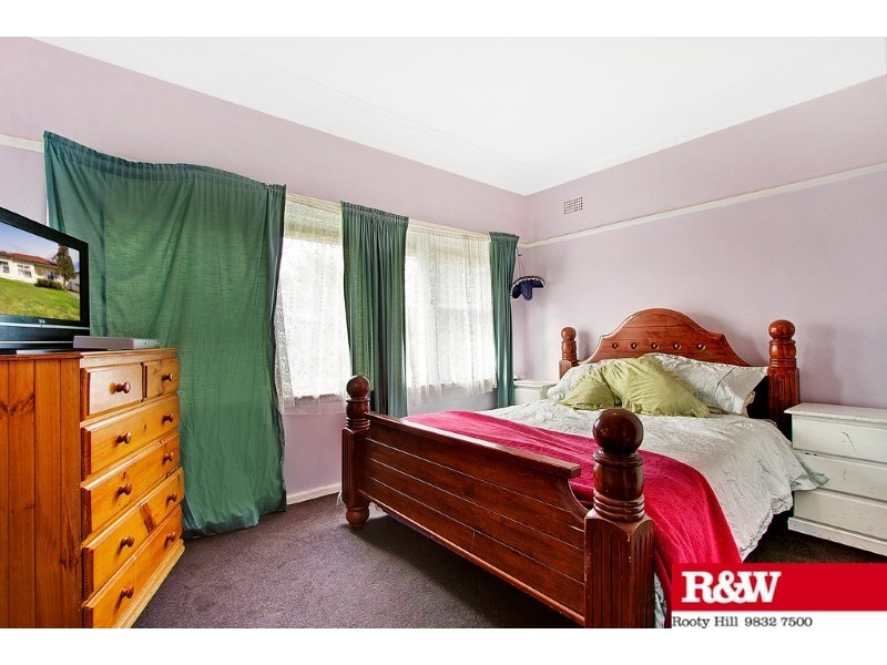 76 Cambridge Street, Cambridge Park NSW 2747