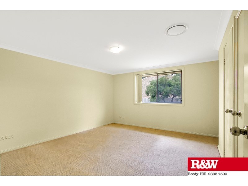 12 Bond Place, Oxley Park NSW 2760