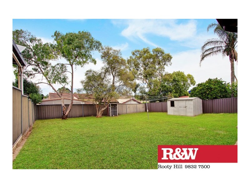 18 Mackellar Road, Hebersham NSW 2770
