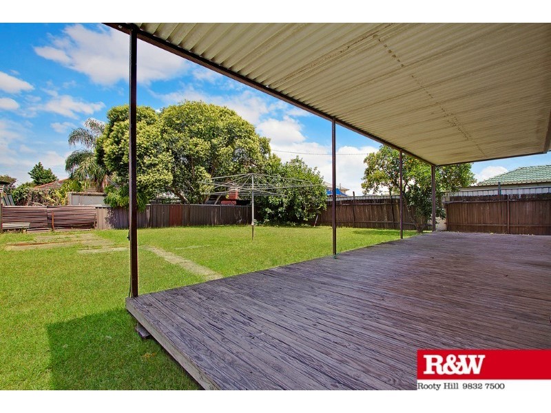 54 Carpenter Street, Colyton NSW 2760