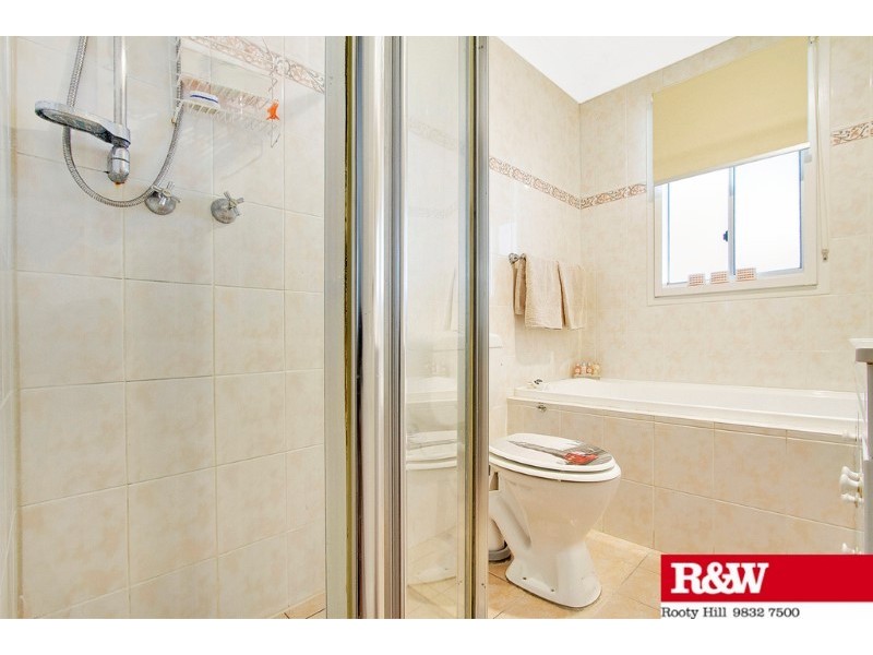 10 Livingston Avenue, Dharruk NSW 2770