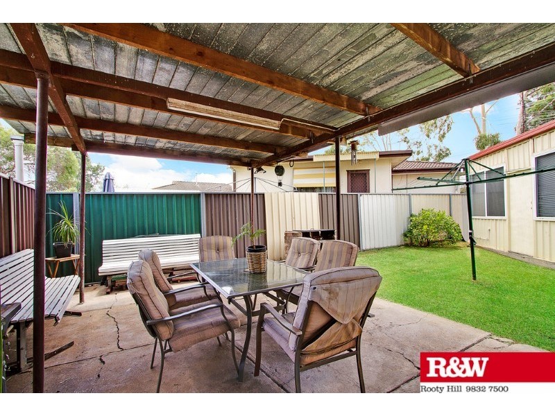 10 Livingston Avenue, Dharruk NSW 2770