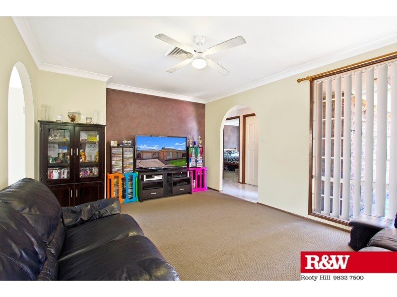 9 Orchid Close, Colyton NSW 2760