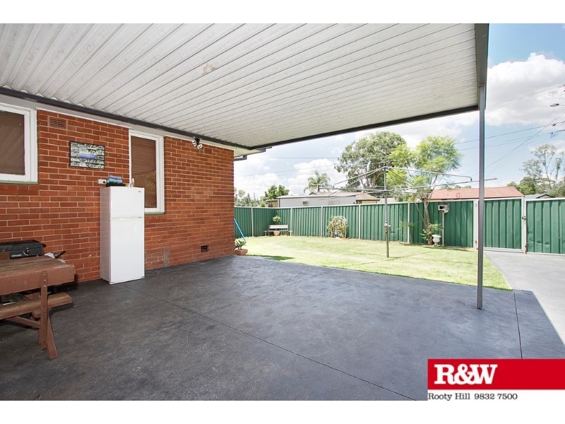 2 Clune Place, Blackett NSW 2770