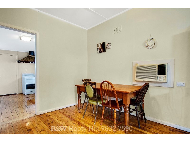 24 Guildford Road, Cambridge Park NSW 2747