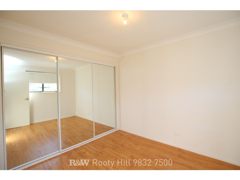 35 Feramin Avenue, Whalan NSW 2770