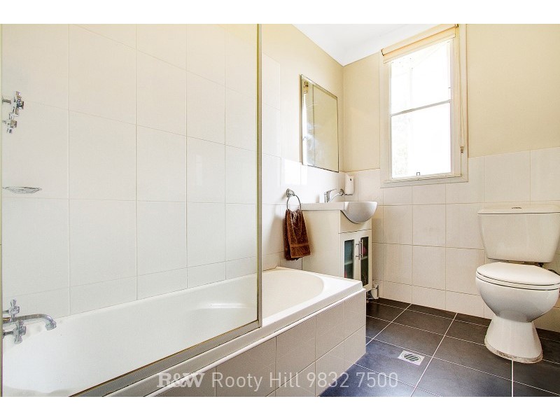 44 Waikanda Crescent, Whalan NSW 2770