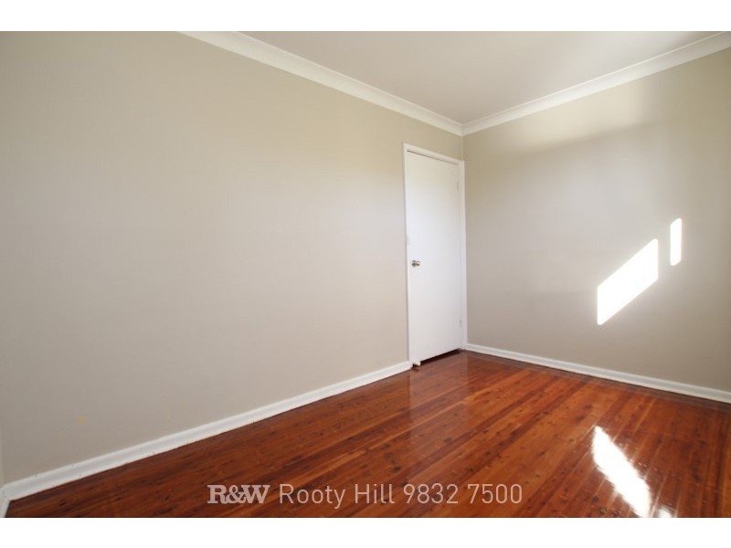 44 Waikanda Crescent, Whalan NSW 2770