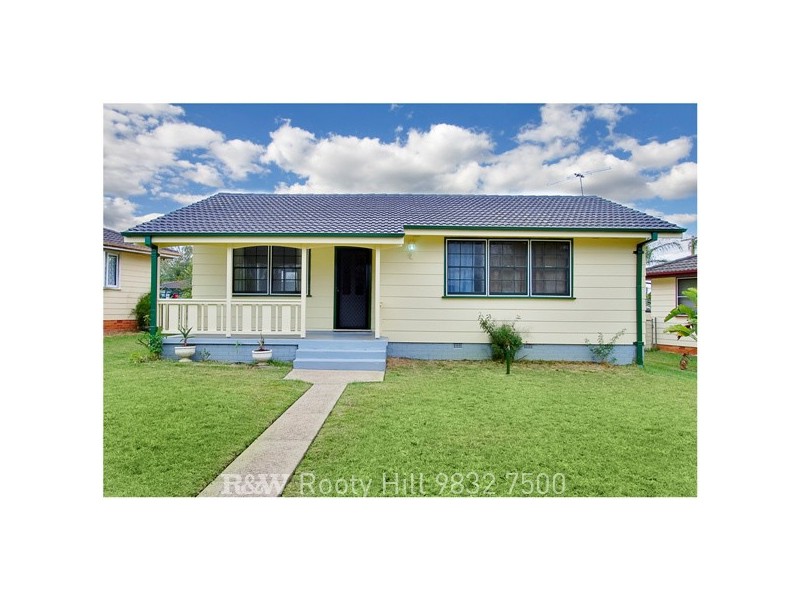 5 Basildon Place, Hebersham NSW 2770