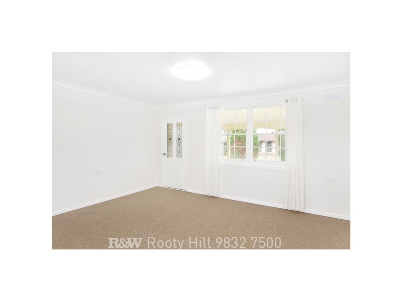 5 Basildon Place, Hebersham NSW 2770