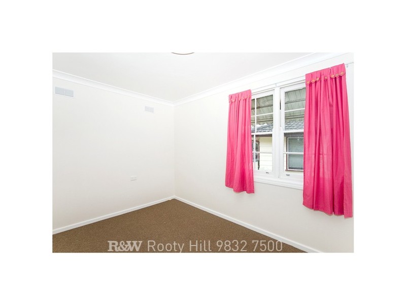 5 Basildon Place, Hebersham NSW 2770