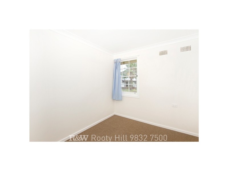 5 Basildon Place, Hebersham NSW 2770