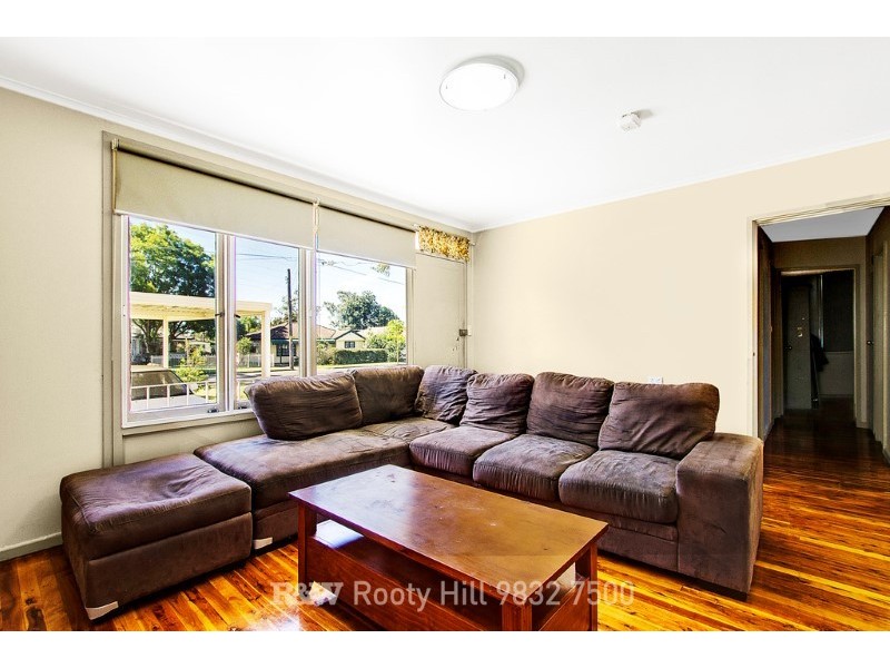 42 Eton Road, Cambridge Park NSW 2747