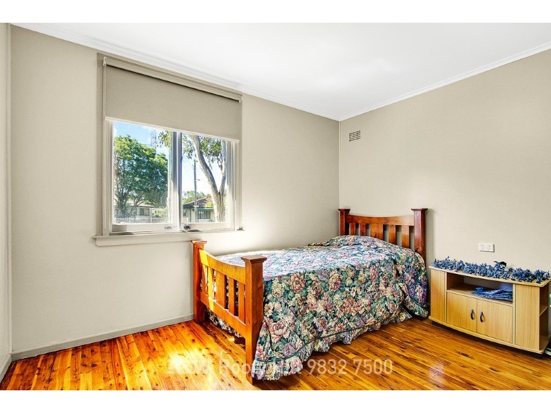 42 Eton Road, Cambridge Park NSW 2747