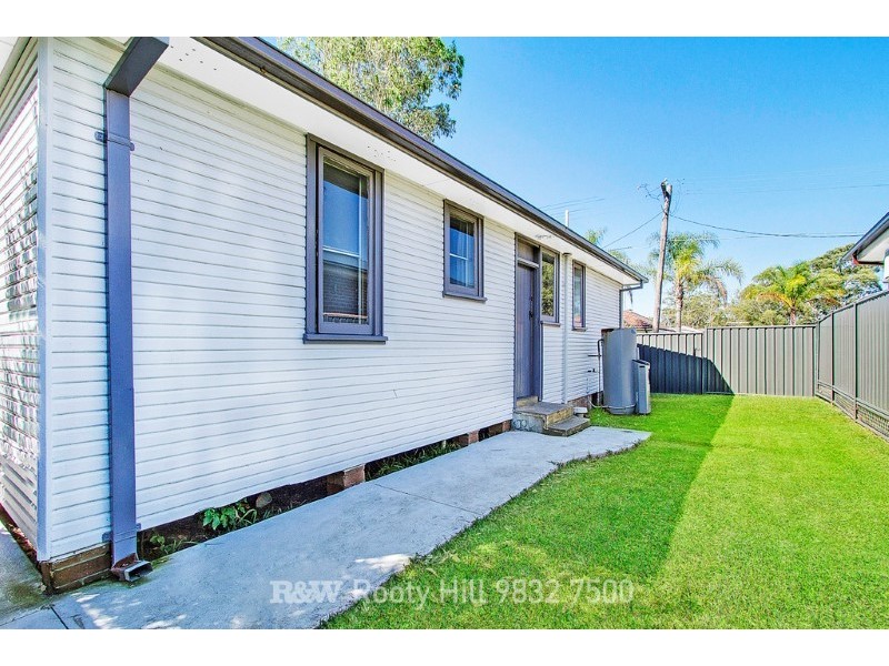 42 Eton Road, Cambridge Park NSW 2747