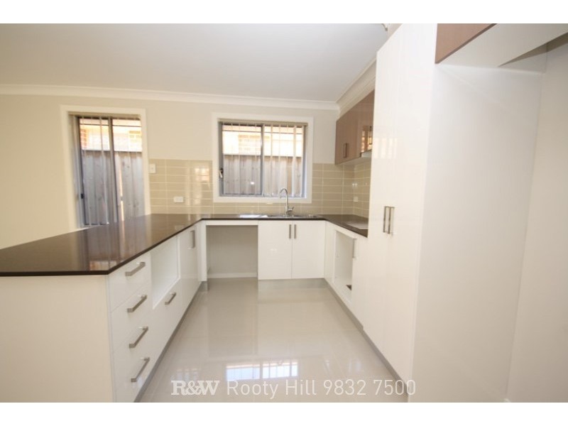 4 Twynam Place, Minto NSW 2566