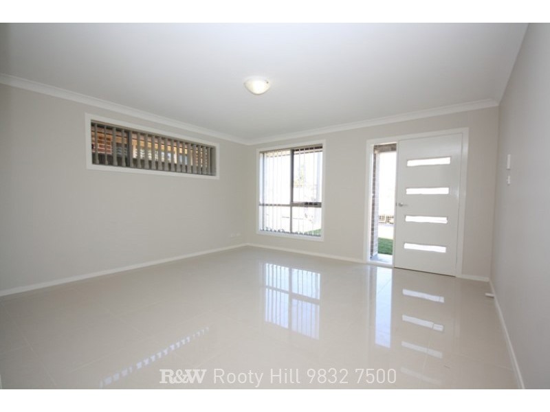 4 Twynam Place, Minto NSW 2566
