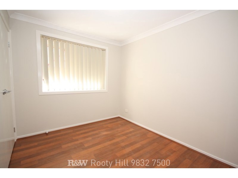 4 Twynam Place, Minto NSW 2566