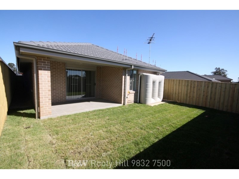 4 Twynam Place, Minto NSW 2566