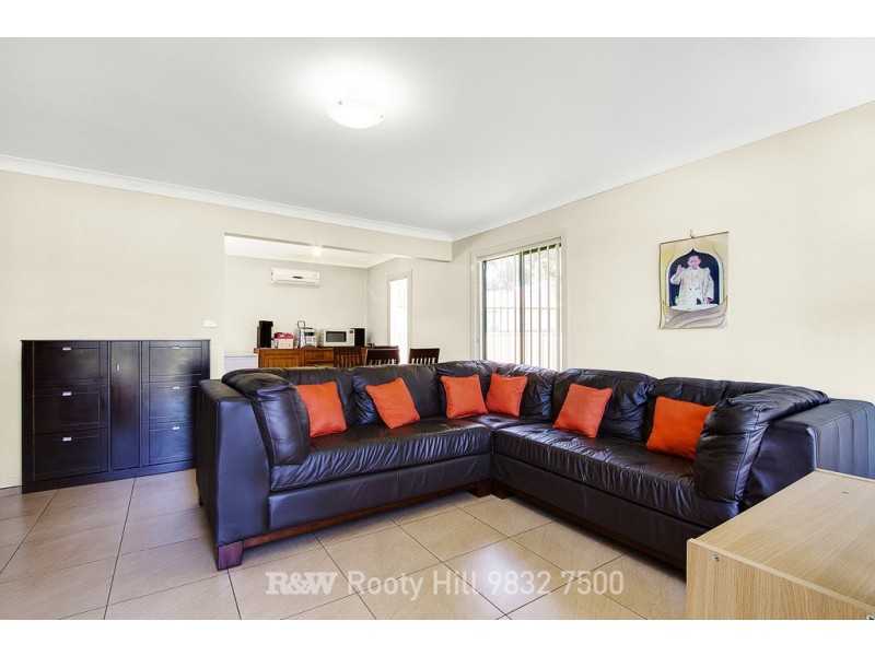 5 Aitape Crescent, Whalan NSW 2770