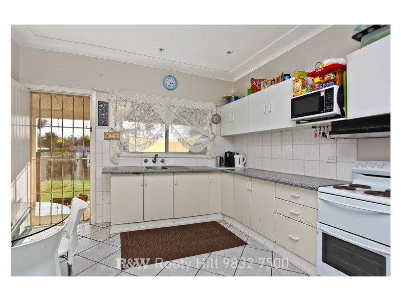 17 Breyley Road, Cambridge Park NSW 2747