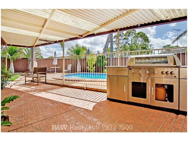 14 Grazier Place, Minchinbury NSW 2770