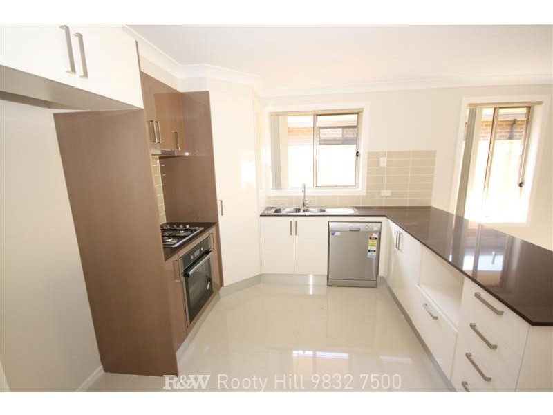 11 Grampian Avenue, Minto NSW 2566