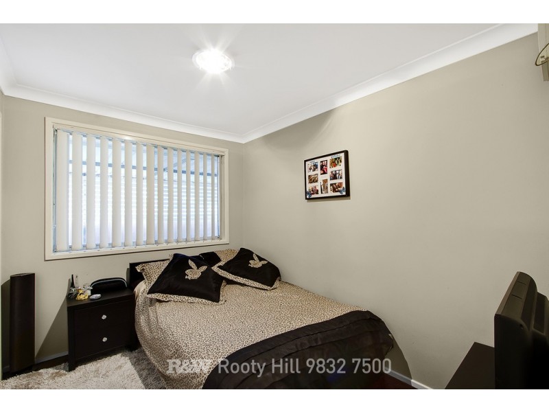 17 Dollin Street, Colyton NSW 2760