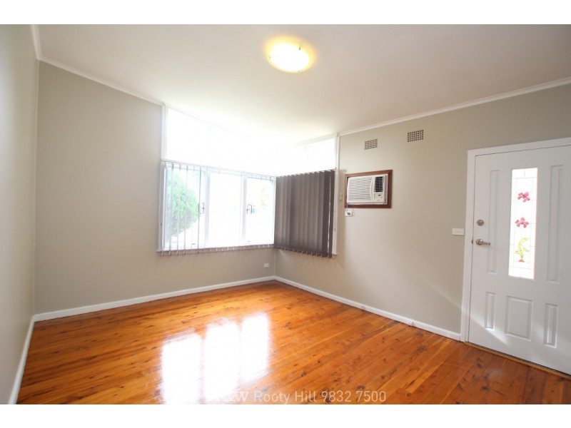 29 Neriba Crescent, Whalan NSW 2770