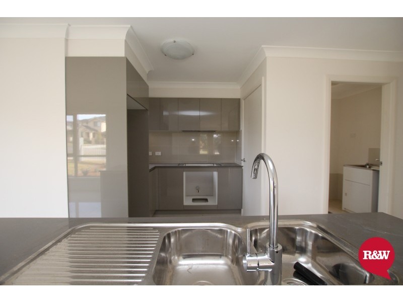 27 Gawler Avenue, Minto NSW 2566