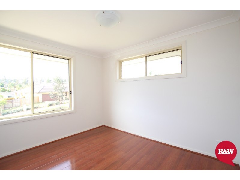 27 Gawler Avenue, Minto NSW 2566