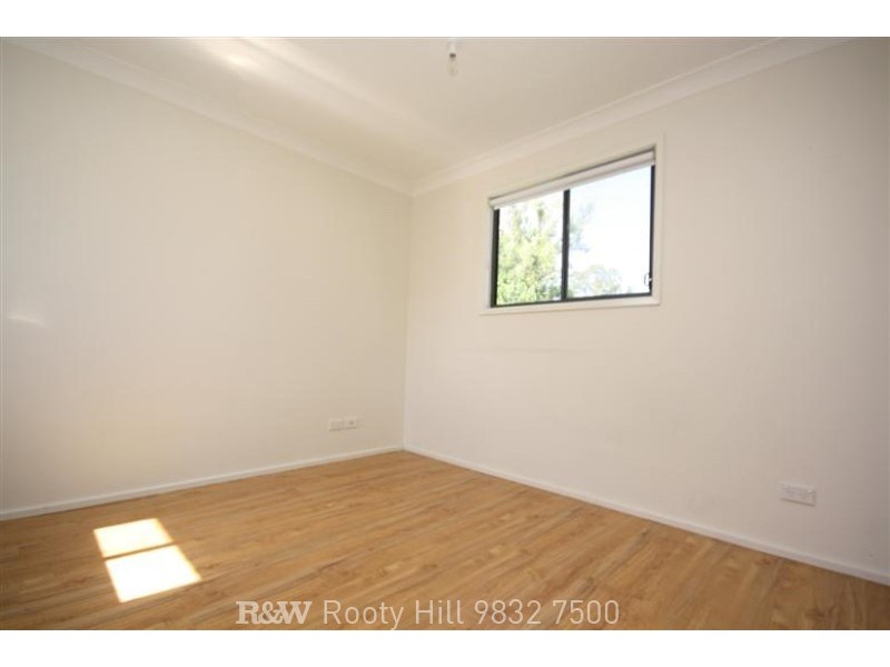 15a Gasmata Crescent, Whalan NSW 2770