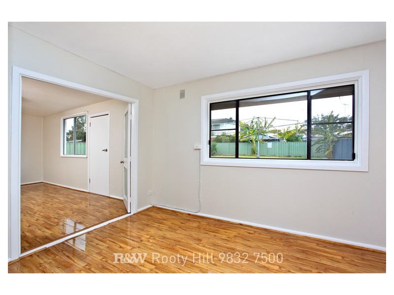 27 Melbourne Street, Oxley Park NSW 2760