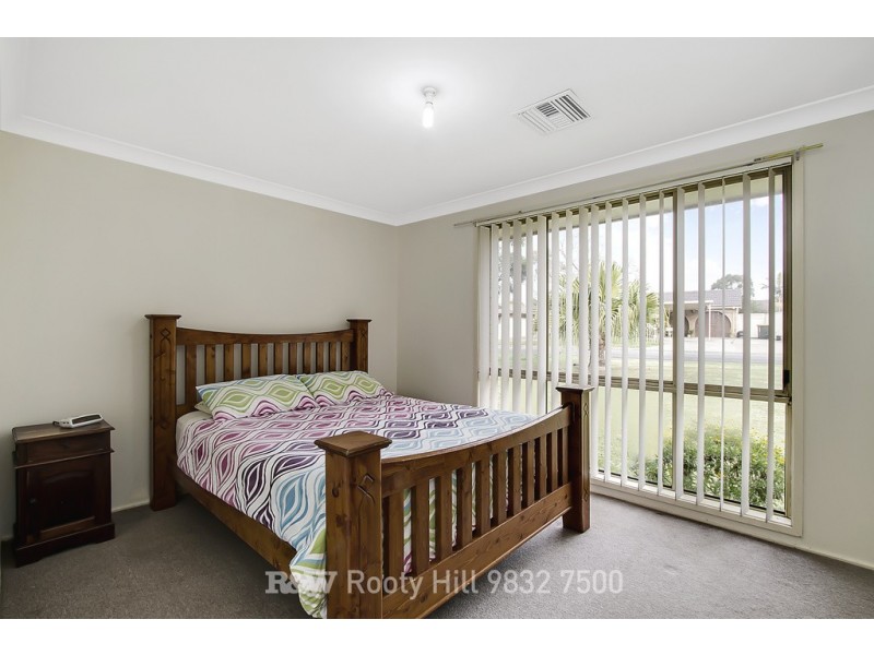 35 Colebee Crescent, Hassall Grove NSW 2761