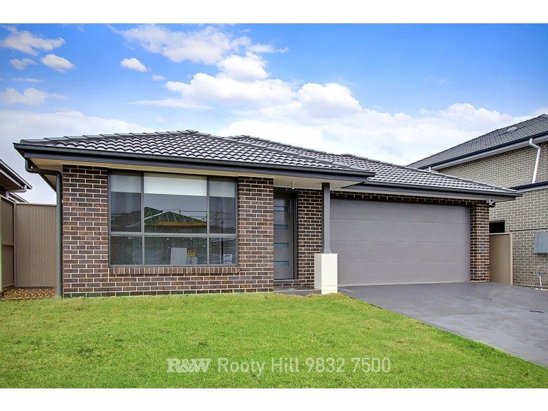 6 Dutton Street, Spring Farm NSW 2570