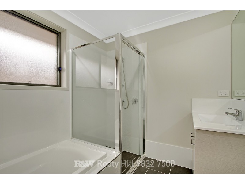 6 Dutton Street, Spring Farm NSW 2570