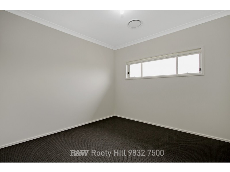 18 Dutton Street, Spring Farm NSW 2570