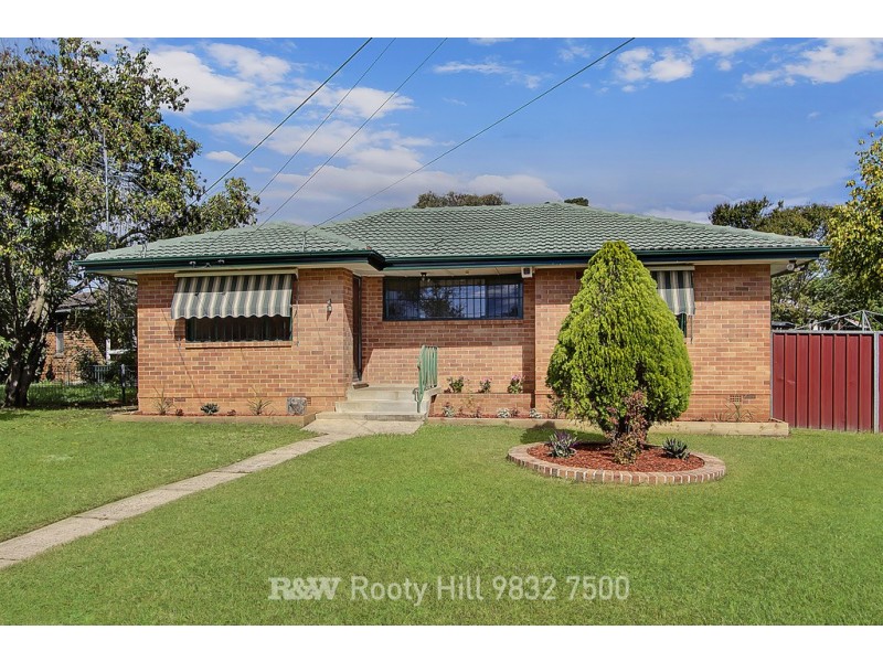22 Sandakan Crescent, Lethbridge Park NSW 2770