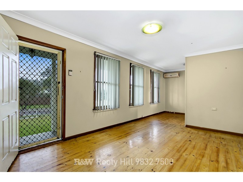 90 Torres Crescent, Whalan NSW 2770