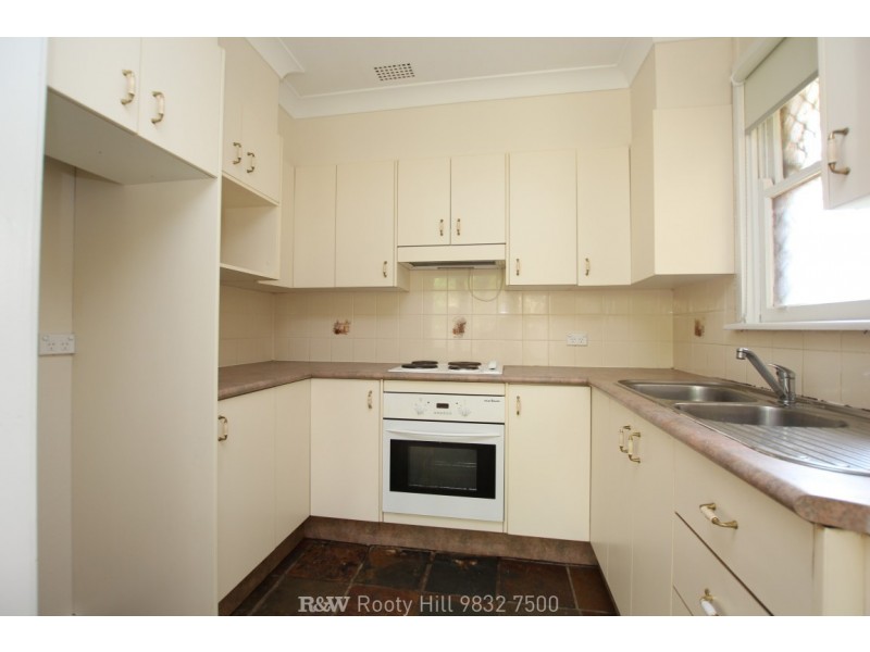 23 Lang Crescent, Blackett NSW 2770