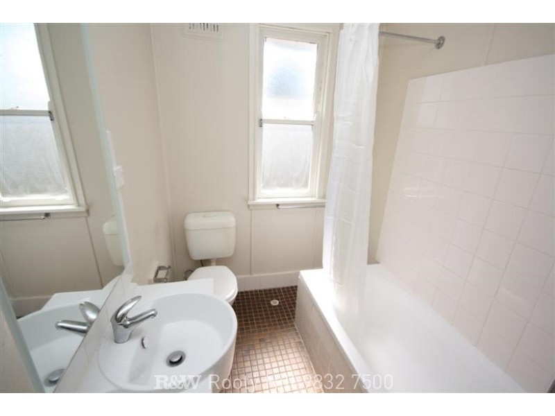 3 Tonga Place, Lethbridge Park NSW 2770