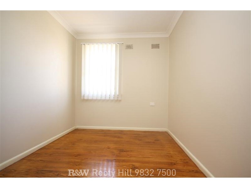 3 Tonga Place, Lethbridge Park NSW 2770