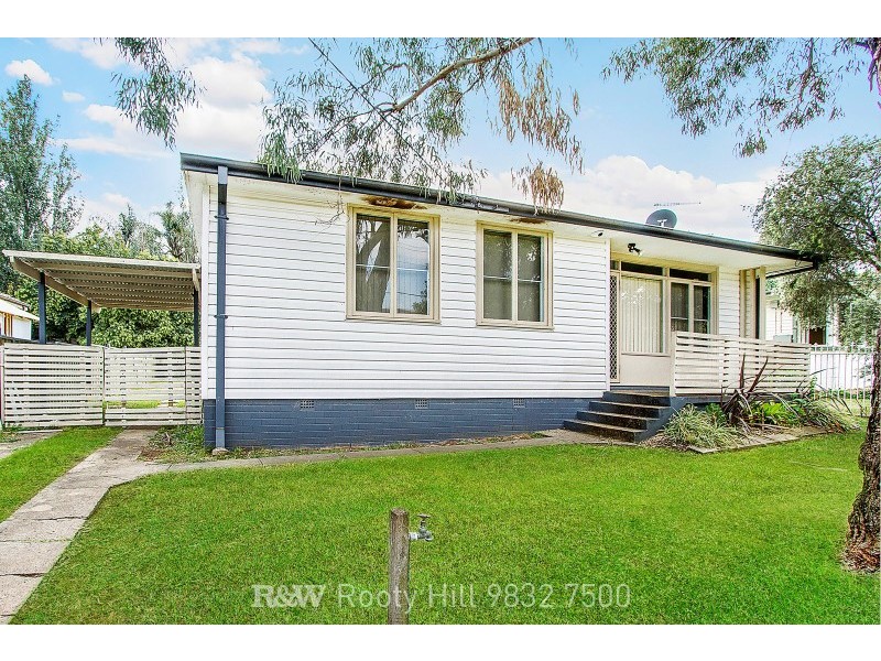 44 Waikanda Crescent, Whalan NSW 2770