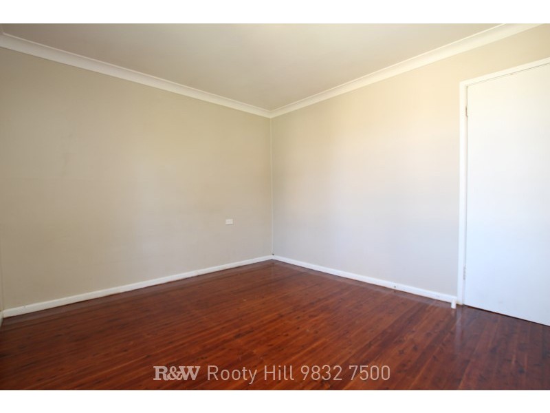 44 Waikanda Crescent, Whalan NSW 2770