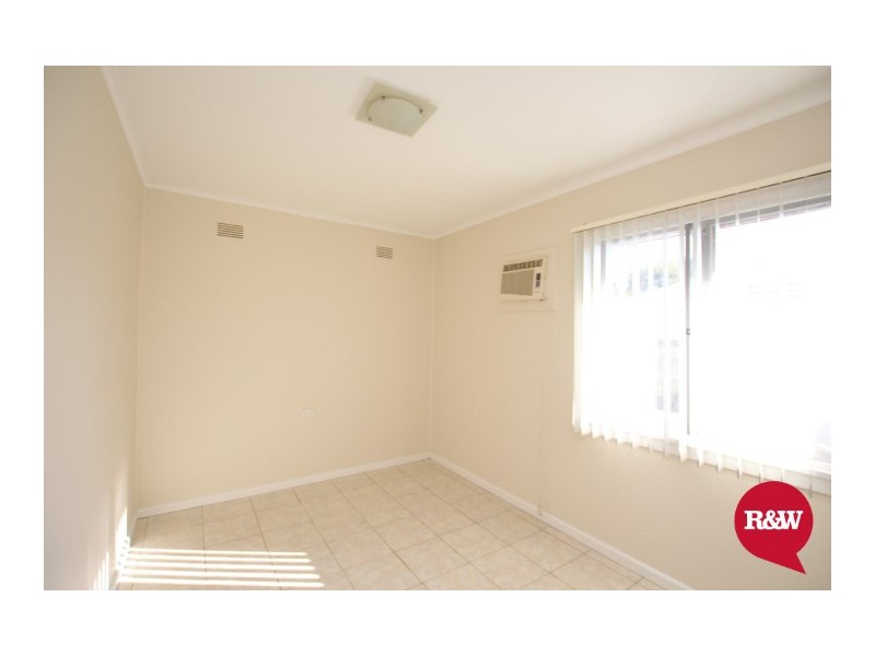 30 Ellengowen Crescent, Whalan NSW 2770