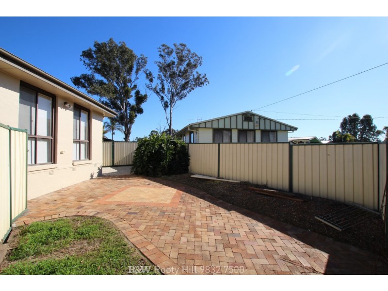 30 Fitzgerald Crescent, Blackett NSW 2770