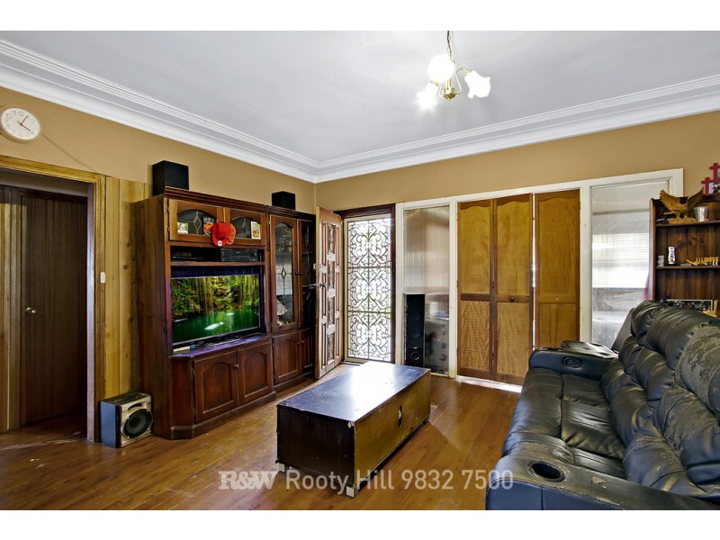 94 College Street, Cambridge Park NSW 2747