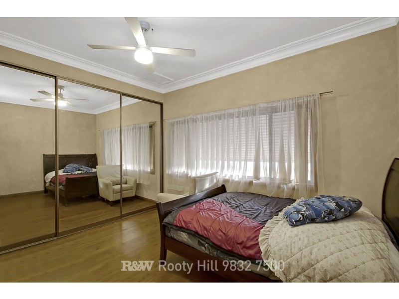 94 College Street, Cambridge Park NSW 2747