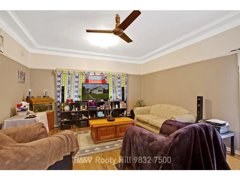 96 College Street, Cambridge Park NSW 2747