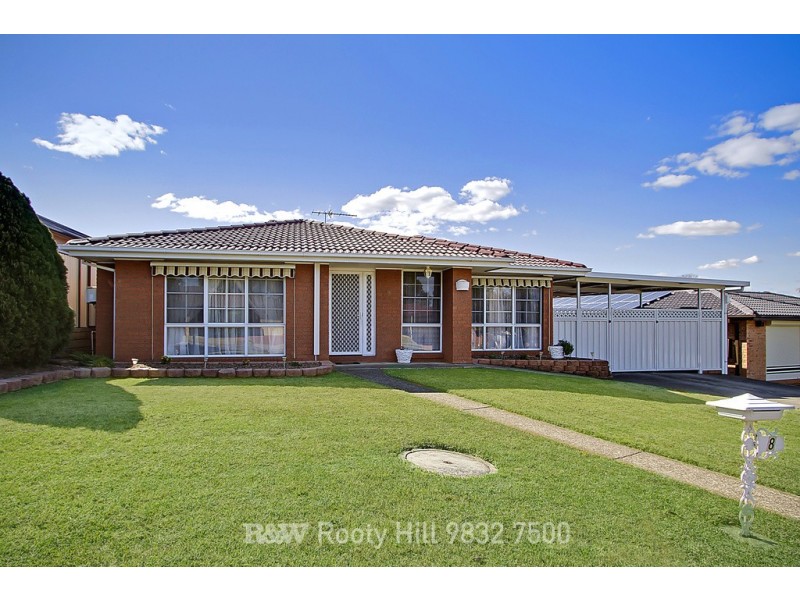 8 Waring Crescent, Plumpton NSW 2761